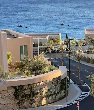 Amante With Jacuzzi - - Coast * Palase