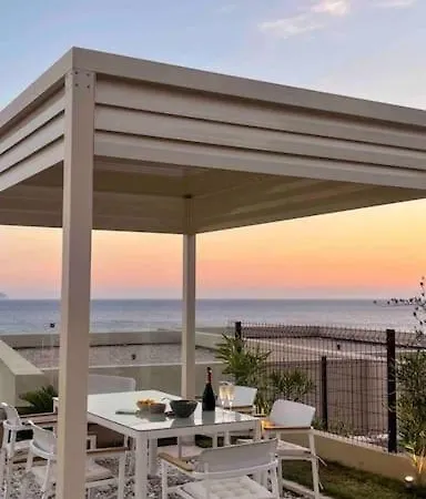 Amante With Jacuzzi - - Coast