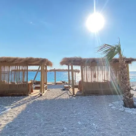 Amante With Jacuzzi - - Coast * Palase