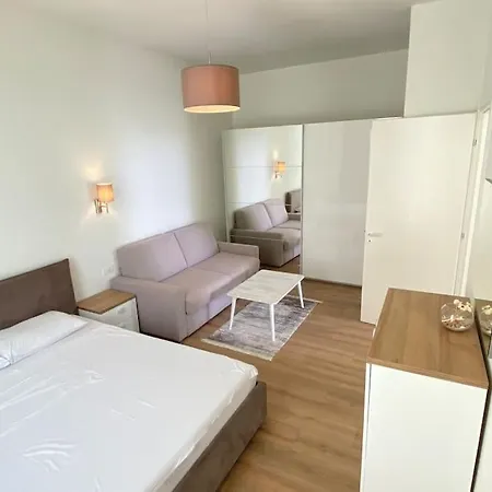 Amante With Jacuzzi - - Coast Palase