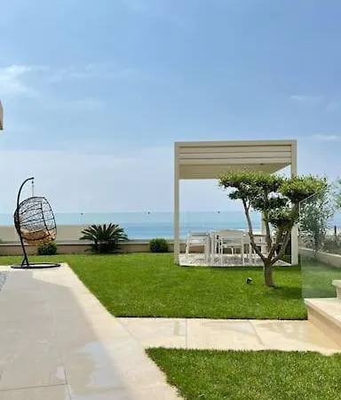 Amante With Jacuzzi - - Coast Palase